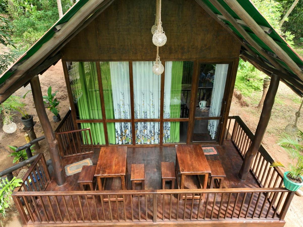 Отель Coconut Tree House Удавалаве Экстерьер фото